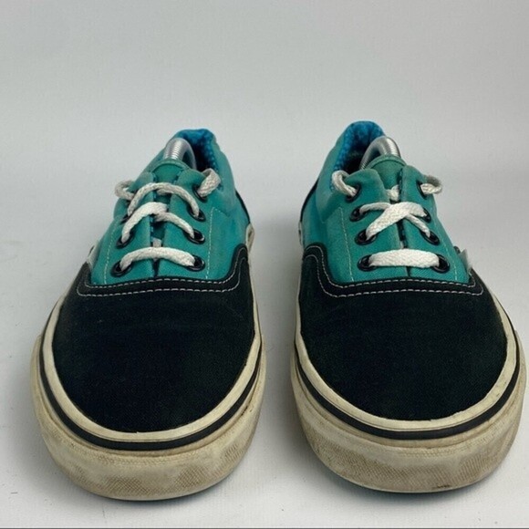 Vans Authentic Sneakers - Picture 4 of 12